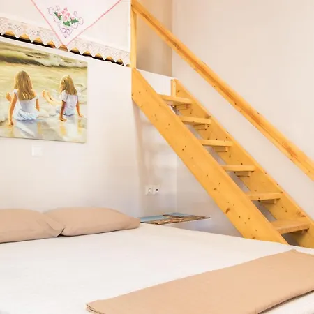 Finiki Studios בית נופש