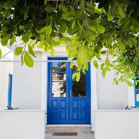 בית נופש Finiki Studios פויניקיון